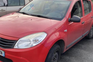 Poignee porte arriere droit DACIA SANDERO 1