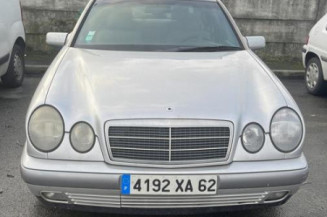 Feu arriere principal gauche (feux) MERCEDES CLASSE E 210