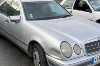 Feu arriere principal gauche (feux) MERCEDES CLASSE E 210