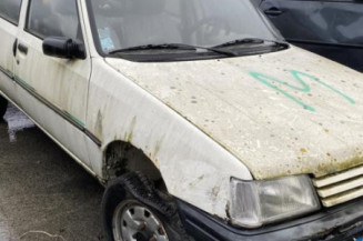 Poignee porte arriere gauche PEUGEOT 205