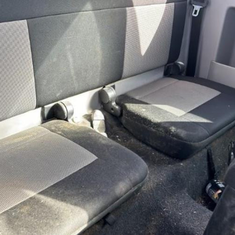 Poignee interieur avant droit MITSUBISHI L 200 3 Photo n°15