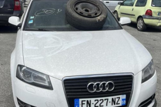 Poignee porte avant gauche AUDI A3 2