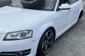 Poignee porte avant gauche AUDI A3 2