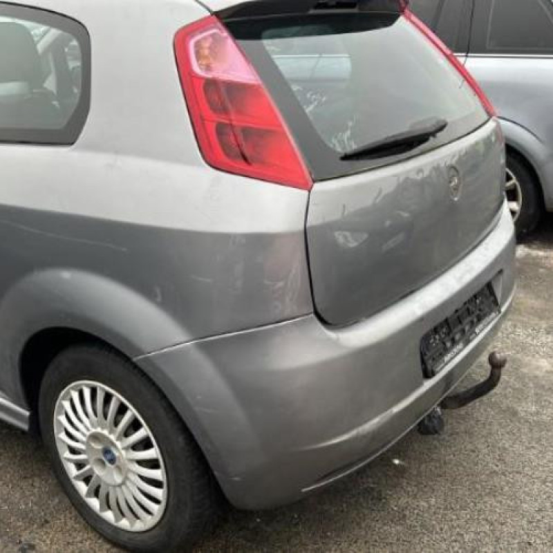 Moteur essuie glace arriere FIAT GRANDE PUNTO Photo n°11