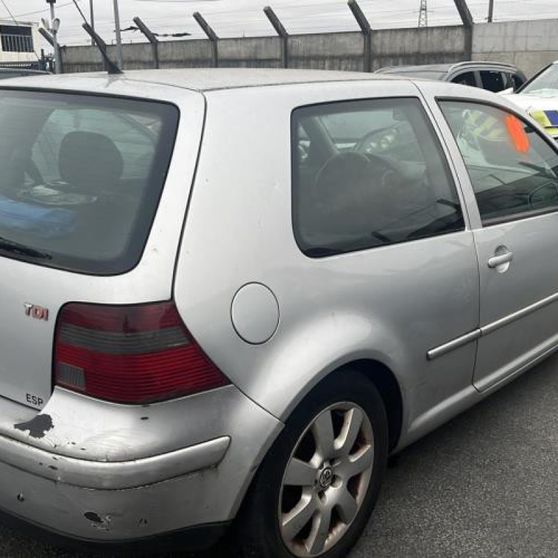 Plage arriere VOLKSWAGEN GOLF 4 Photo n°10