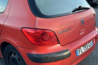 Pare choc arriere PEUGEOT 307