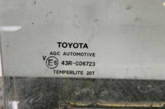 Vitre arriere droit TOYOTA AVENSIS 3