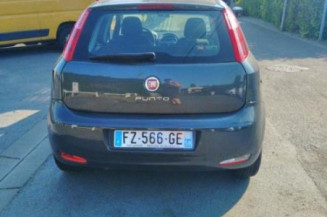 Vitre arriere droit FIAT PUNTO 3