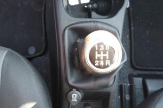 Pompe lave glace avant FIAT PUNTO 3