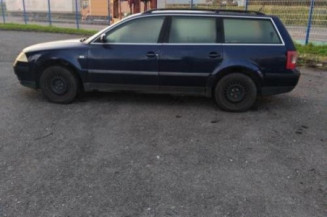 Serrure de coffre VOLKSWAGEN PASSAT 4