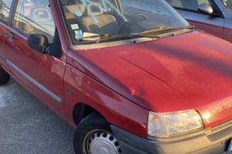 Porte avant droit RENAULT CLIO 1