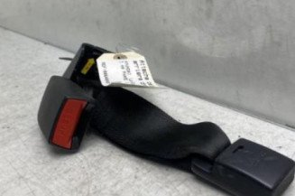 Attache ceinture arriere droit HYUNDAI I 40