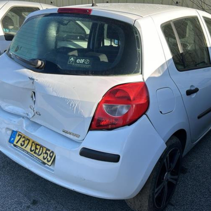 Boitier UCH RENAULT CLIO 3 Photo n°12