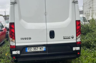 Porte de coffre gauche IVECO DAILY 6