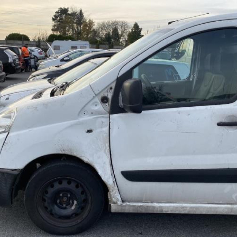 Moto ventilateur radiateur CITROEN JUMPY 2 Photo n°9