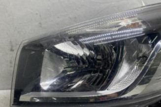 Optique avant principal gauche (feux)(phare) RENAULT TRAFIC 3 COURT