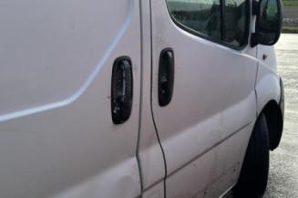 Calandre RENAULT TRAFIC 2