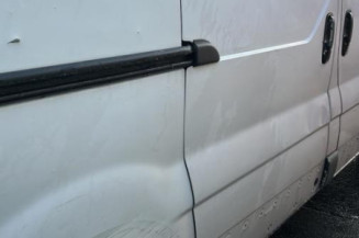 Poignee porte avant gauche RENAULT TRAFIC 2