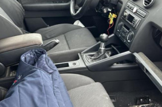 Poignee interieur avant droit AUDI A3 2