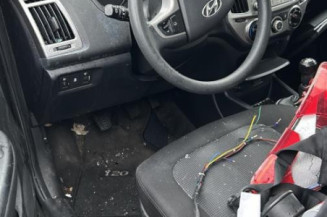 Pretensionneur de ceinture avant gauche HYUNDAI I 20 1