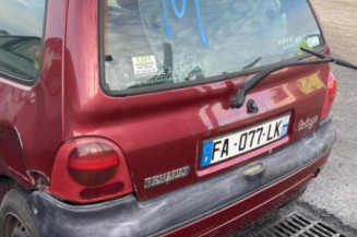 Pare boue avant droit RENAULT TWINGO 1