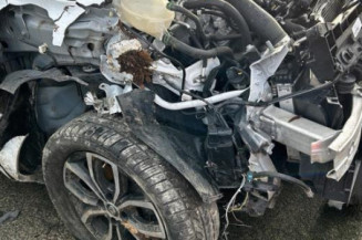 Poignee porte avant gauche RENAULT CLIO 4