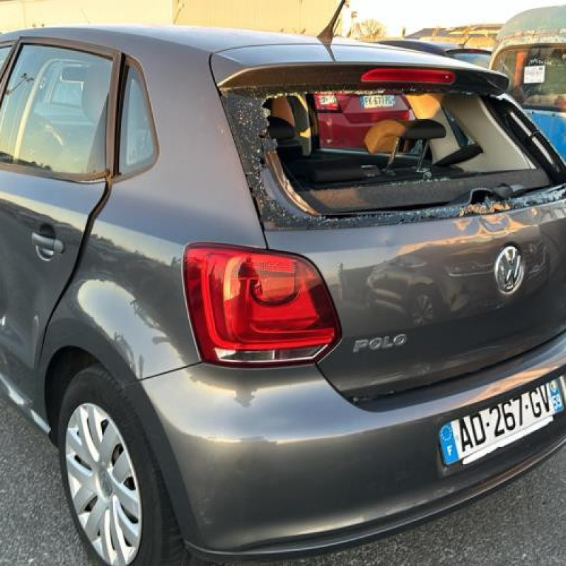 Poignee porte arriere droit VOLKSWAGEN POLO 5 Photo n°9