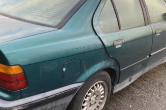 Feu arriere principal gauche (feux) BMW SERIE 3 E36