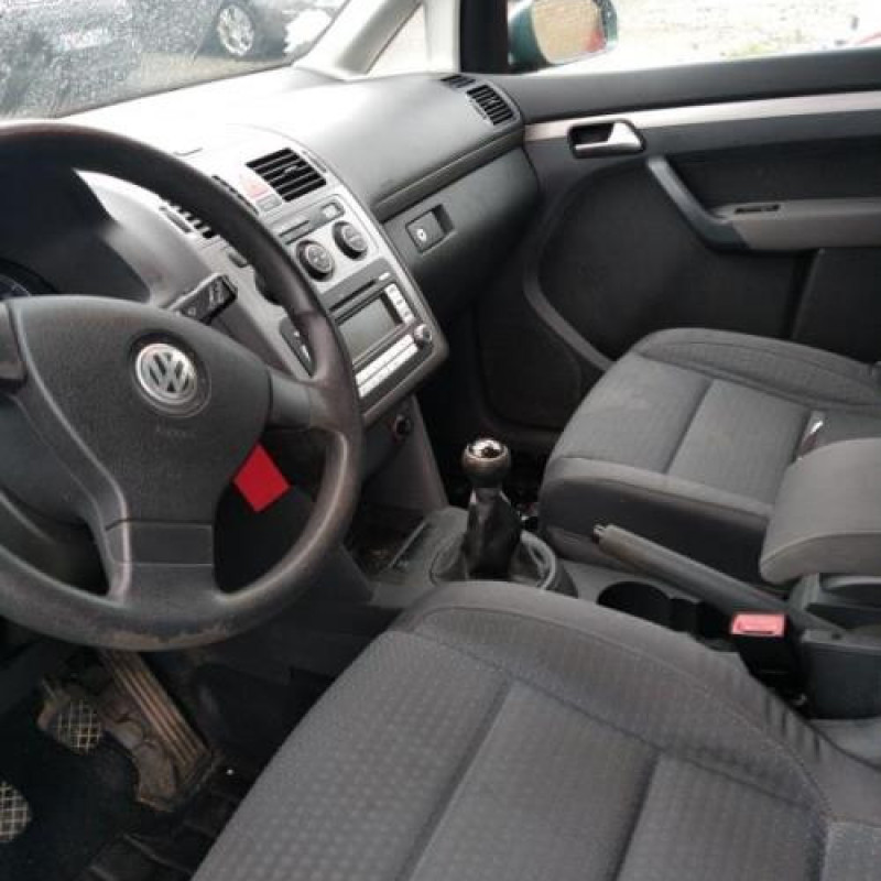 Compresseur clim VOLKSWAGEN TOURAN 1 Photo n°8