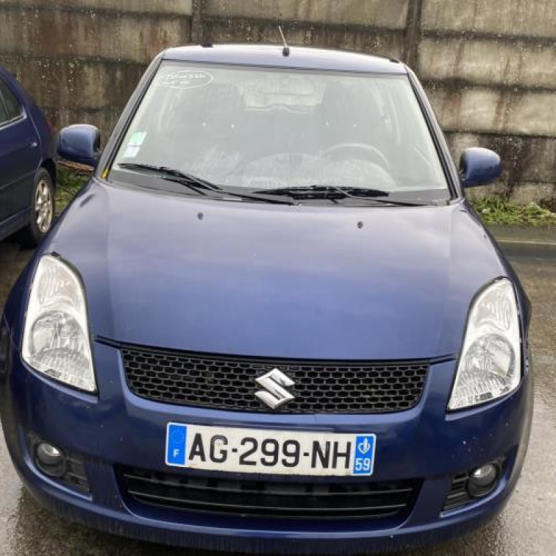 Calandre SUZUKI SWIFT 3 Photo n°6