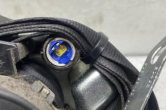 Pretensionneur de ceinture avant droit VOLKSWAGEN POLO 4