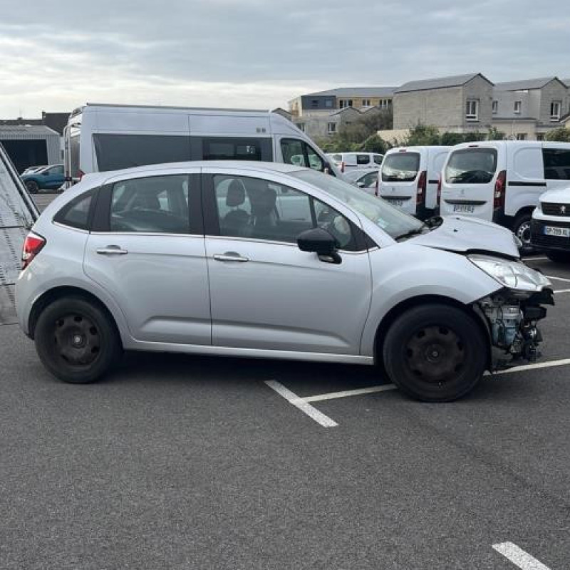 Feu arriere secondaire droit (feux) CITROEN C3 2 Photo n°5