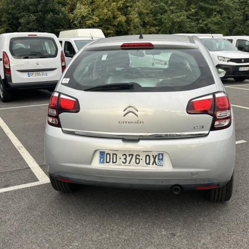 Feu arriere secondaire droit (feux) CITROEN C3 2 Photo n°6