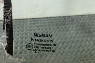 Vitre avant droit NISSAN MICRA 3