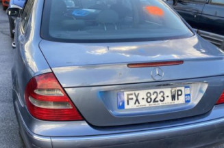 Anti brouillard gauche (feux) MERCEDES CLASSE E 211