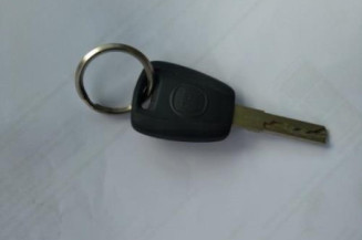 Poignee porte avant droit FIAT GRANDE PUNTO