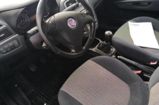 Poignee porte avant droit FIAT GRANDE PUNTO