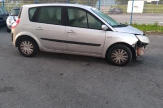 Pretensionneur de ceinture avant gauche RENAULT SCENIC 2