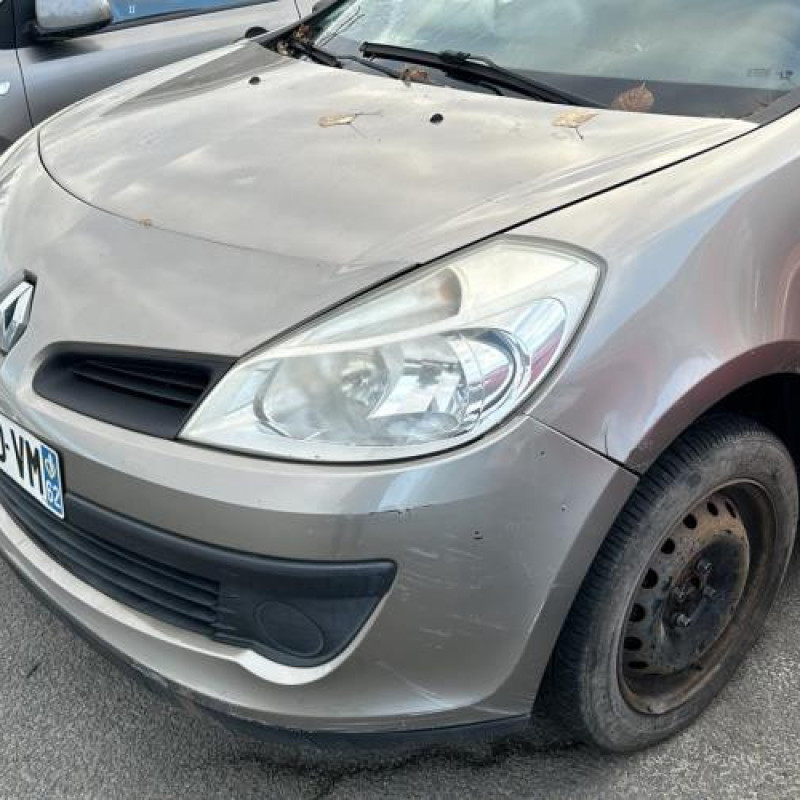 Poignee porte arriere gauche RENAULT CLIO 3 Photo n°6