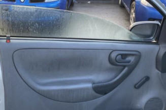 Porte avant gauche OPEL CORSA C