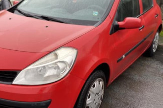 Boitier UCH RENAULT CLIO 3