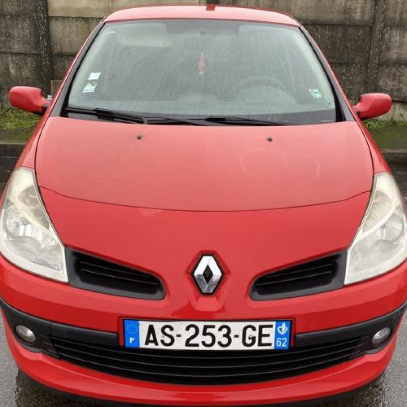 Boitier UCH RENAULT CLIO 3 Photo n°18