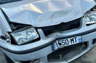 Vitre avant droit VOLKSWAGEN POLO 3