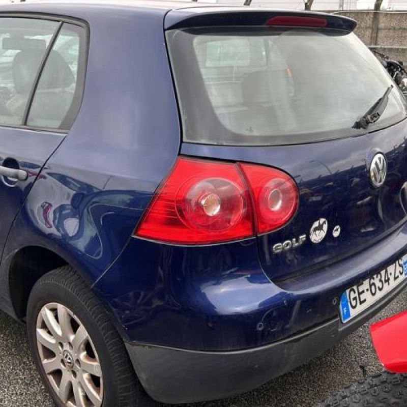 Plage arriere VOLKSWAGEN GOLF 5 Photo n°14