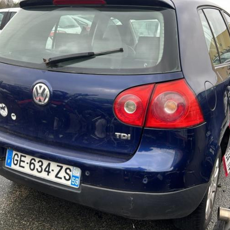 Plage arriere VOLKSWAGEN GOLF 5 Photo n°15