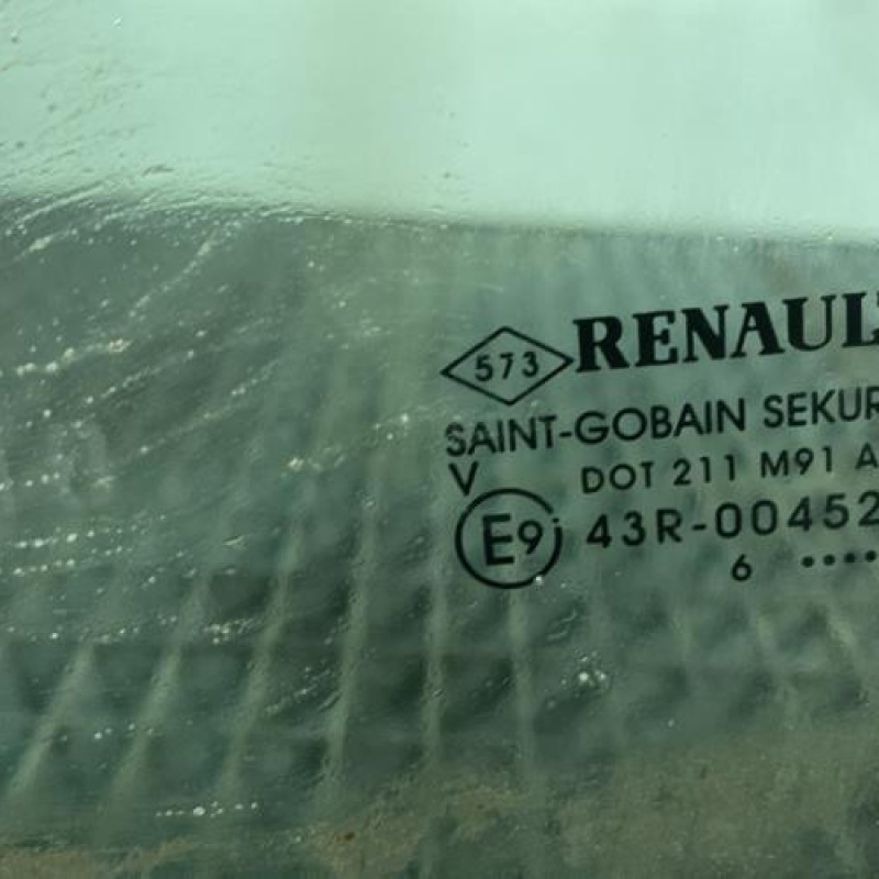 Vitre arriere gauche RENAULT MODUS Photo n°3