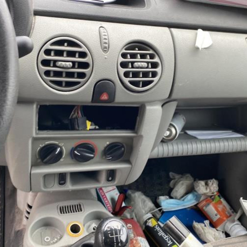 Poignee interieur avant gauche RENAULT KANGOO 1 Photo n°19