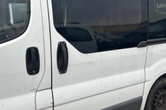 Poignee porte laterale gauche RENAULT TRAFIC 2