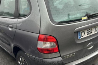 Serrure avant droit RENAULT SCENIC 1