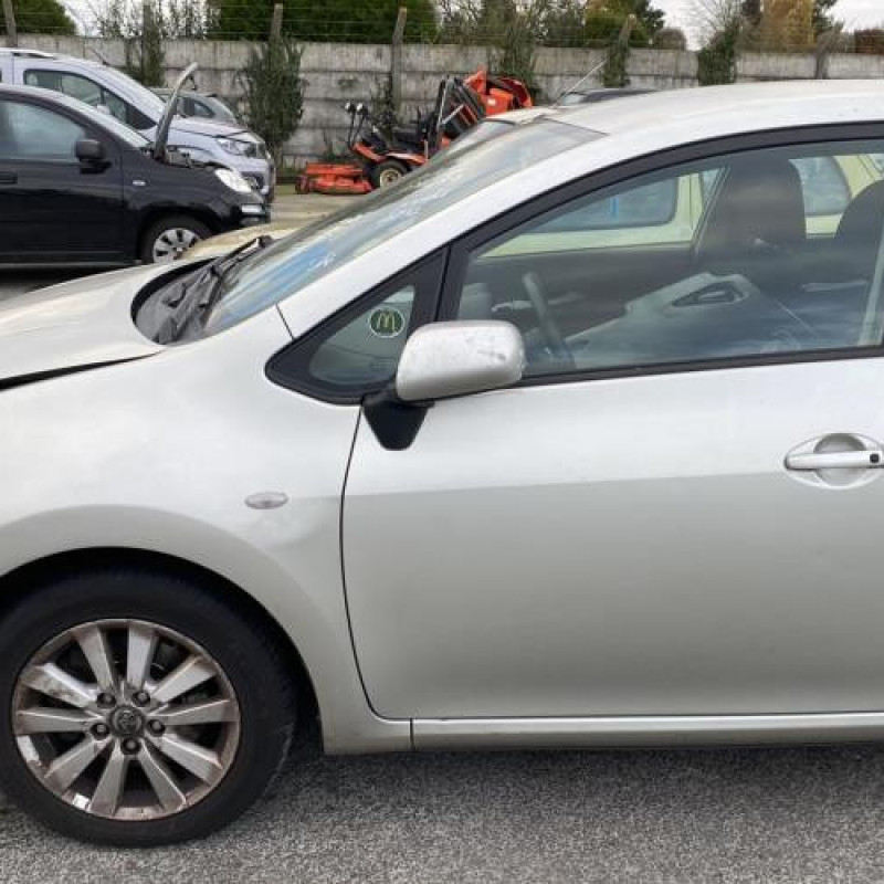 Charniere de capot TOYOTA AURIS 1 Photo n°7